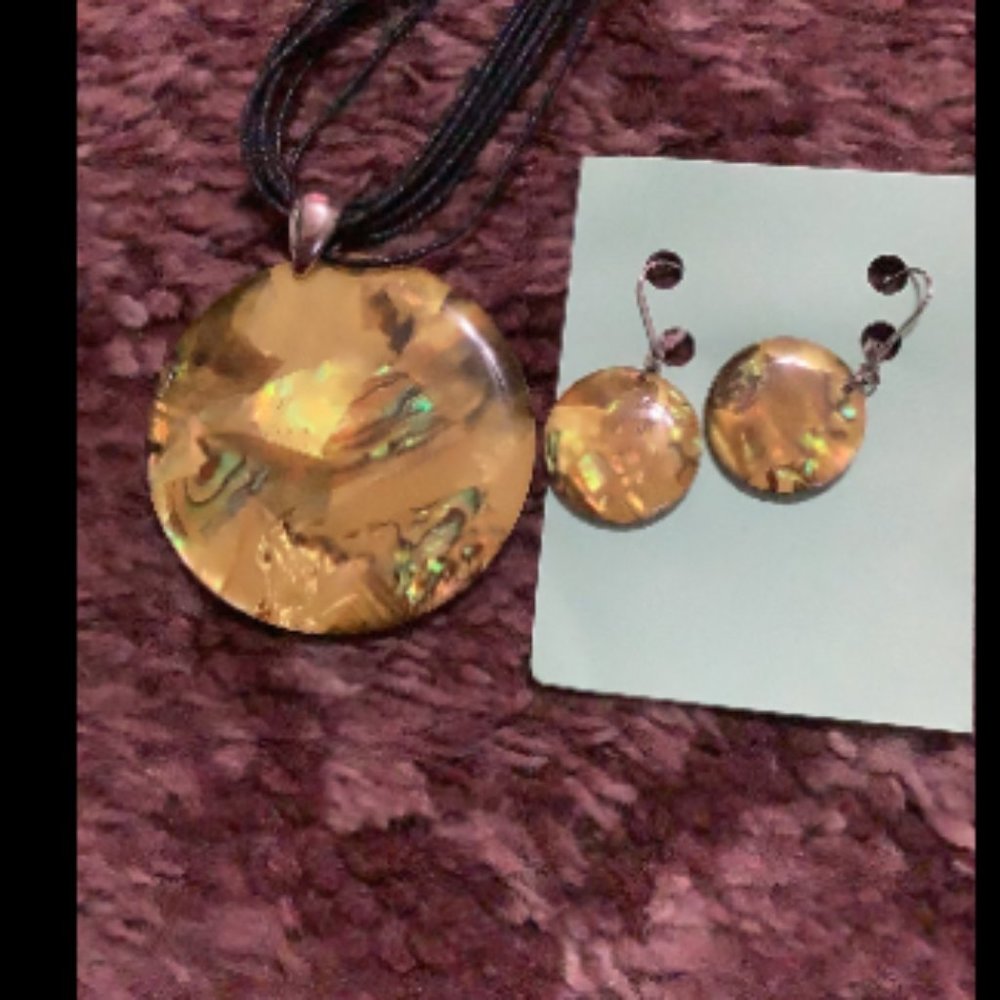 Yellow MOP/Abalone Necklace and Earring Set